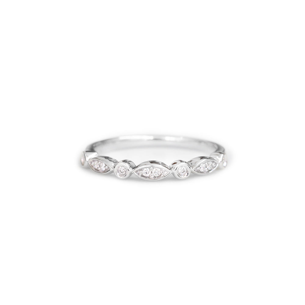 18ct White gold diamond ring - KL Diamonds