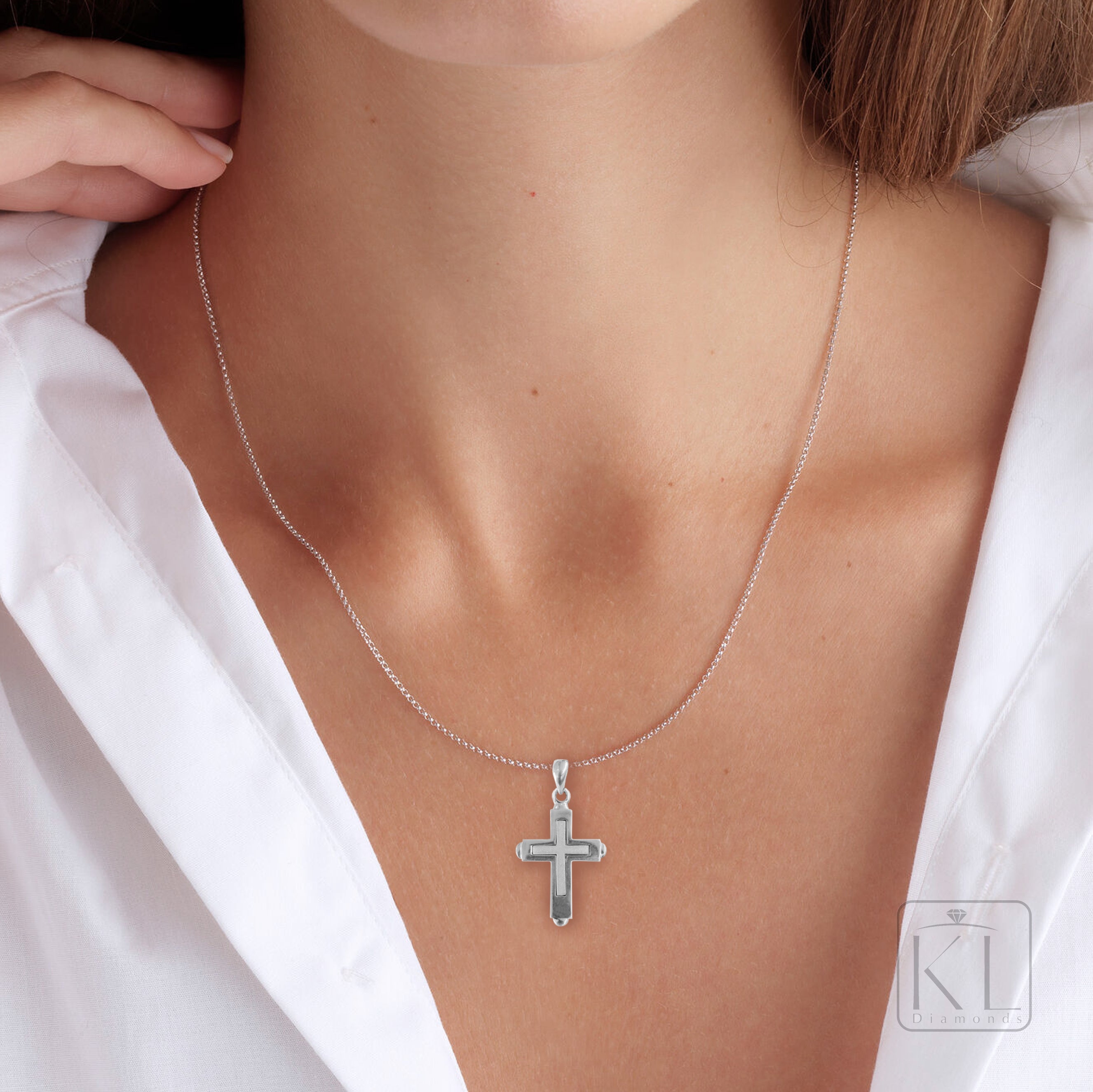 Santina 18ct White Gold Cross Pendant - KL Diamonds
