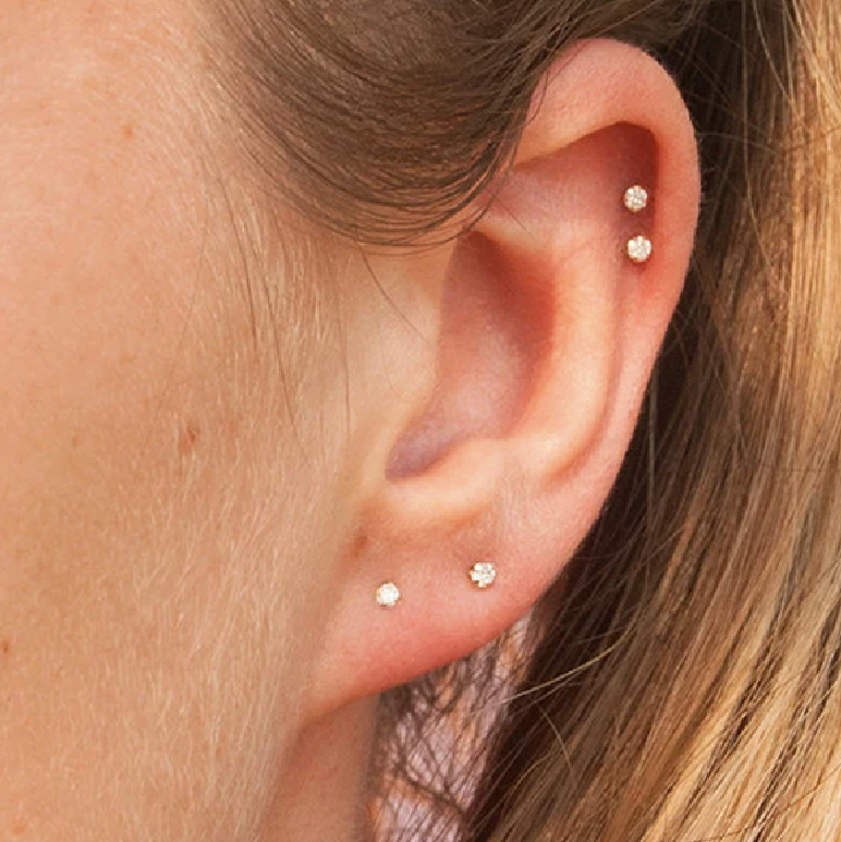 .14ct Yellow Gold Diamond Stud Earrings