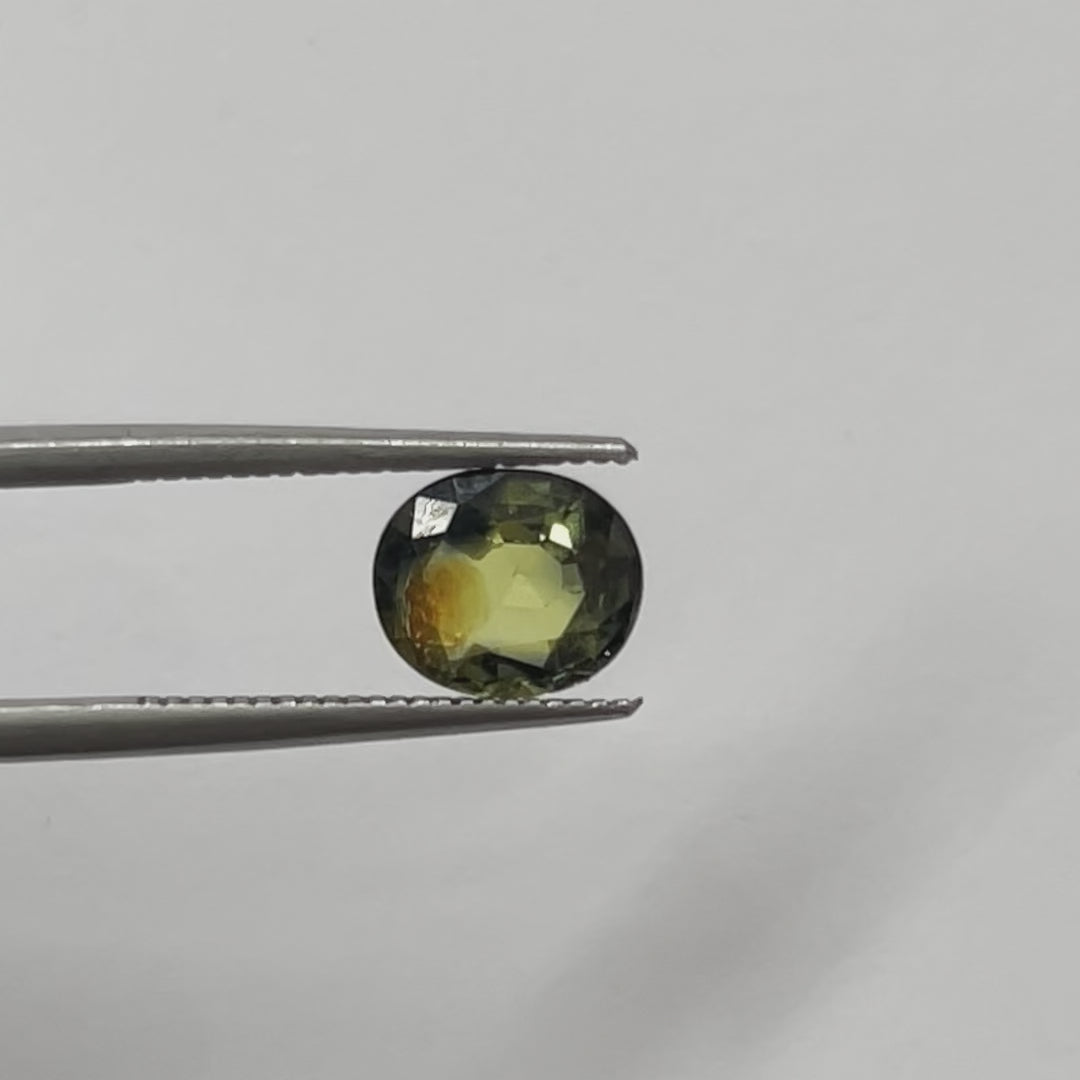 1.61ct Australian Parti Sapphire Oval Cut