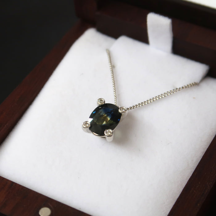 Green Beetle Australian Sapphire n Diamonds Sliver Necklace