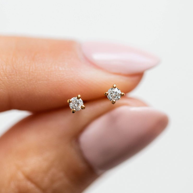 .14ct Yellow Gold Diamond Stud Earrings