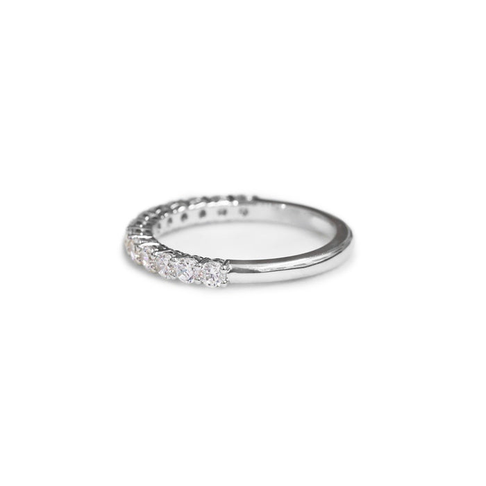 Diamond share claw wedding ring - KL Diamonds