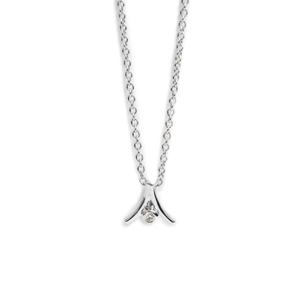 18ct White gold diamond pendant - KL Diamonds
