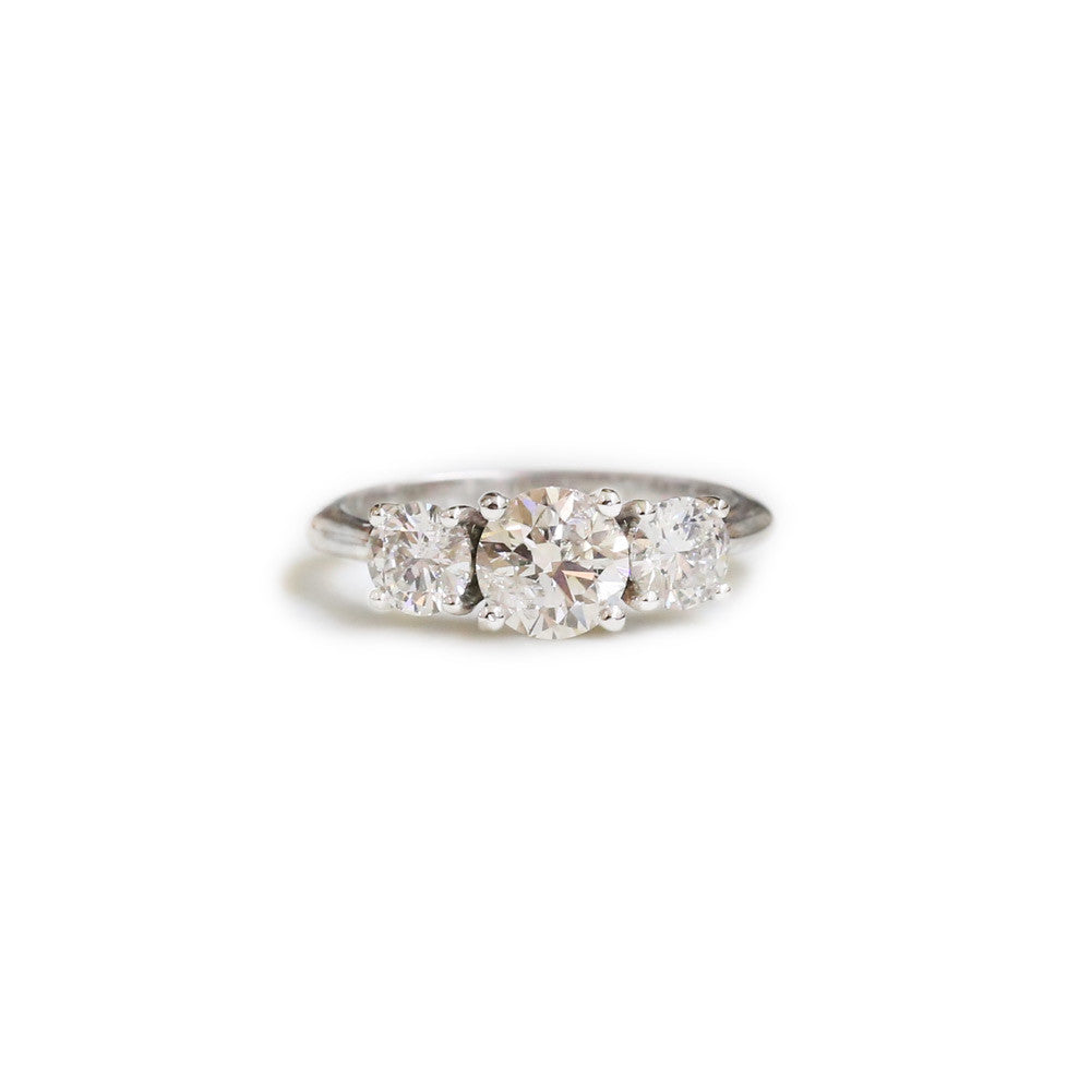 18ct White Gold Trilogy Engagement Ring - KL Diamonds