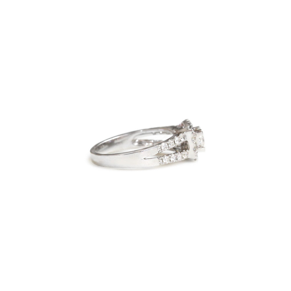 18ct White gold halo engagement ring - KL Diamonds