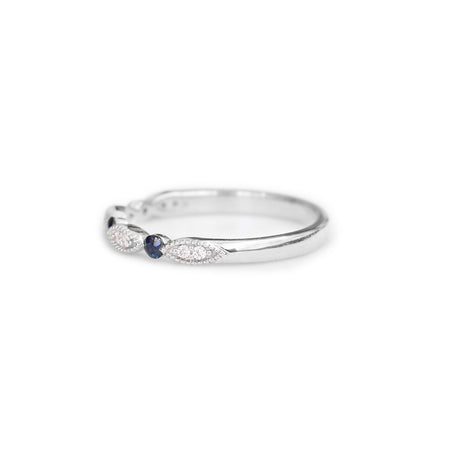18ct White gold sapphire & diamond ring - KL Diamonds