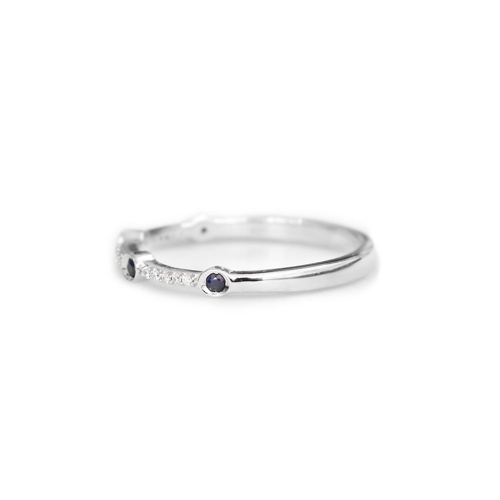 18ct White gold sapphire & diamond ring - KL Diamonds